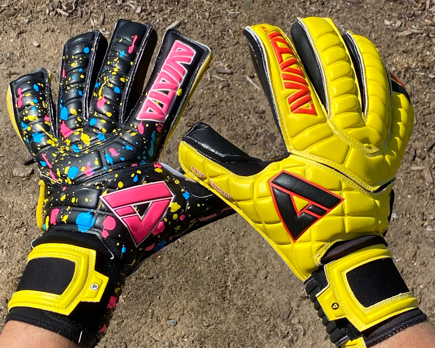 Best Tips For Picking Your Next Pair of Goalkeeper Gloves