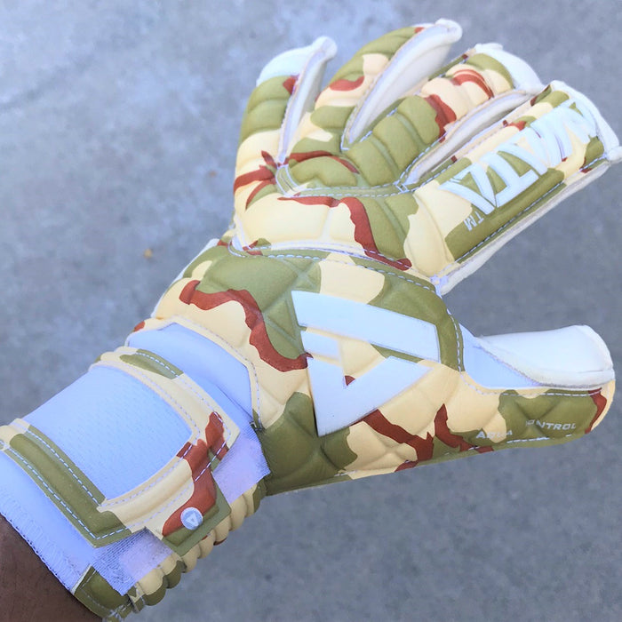 New Release - Stretta Magnetik Camo Fingertipped